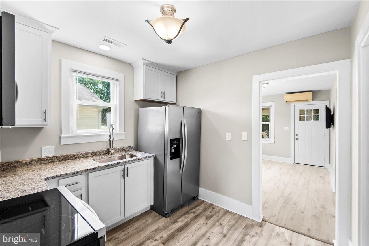58 Longfield Rd - Photo 4 of 12