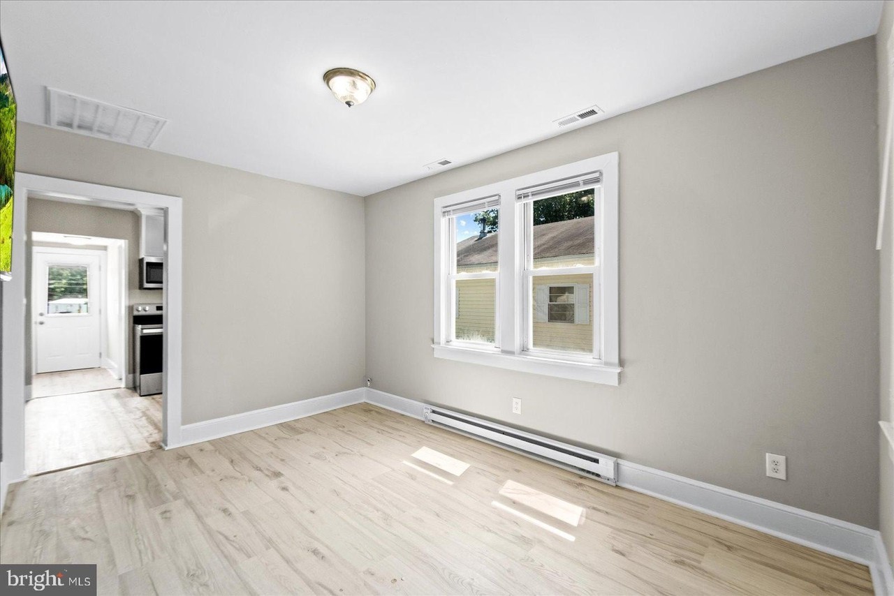 58 Longfield Rd - Photo 6 of 12