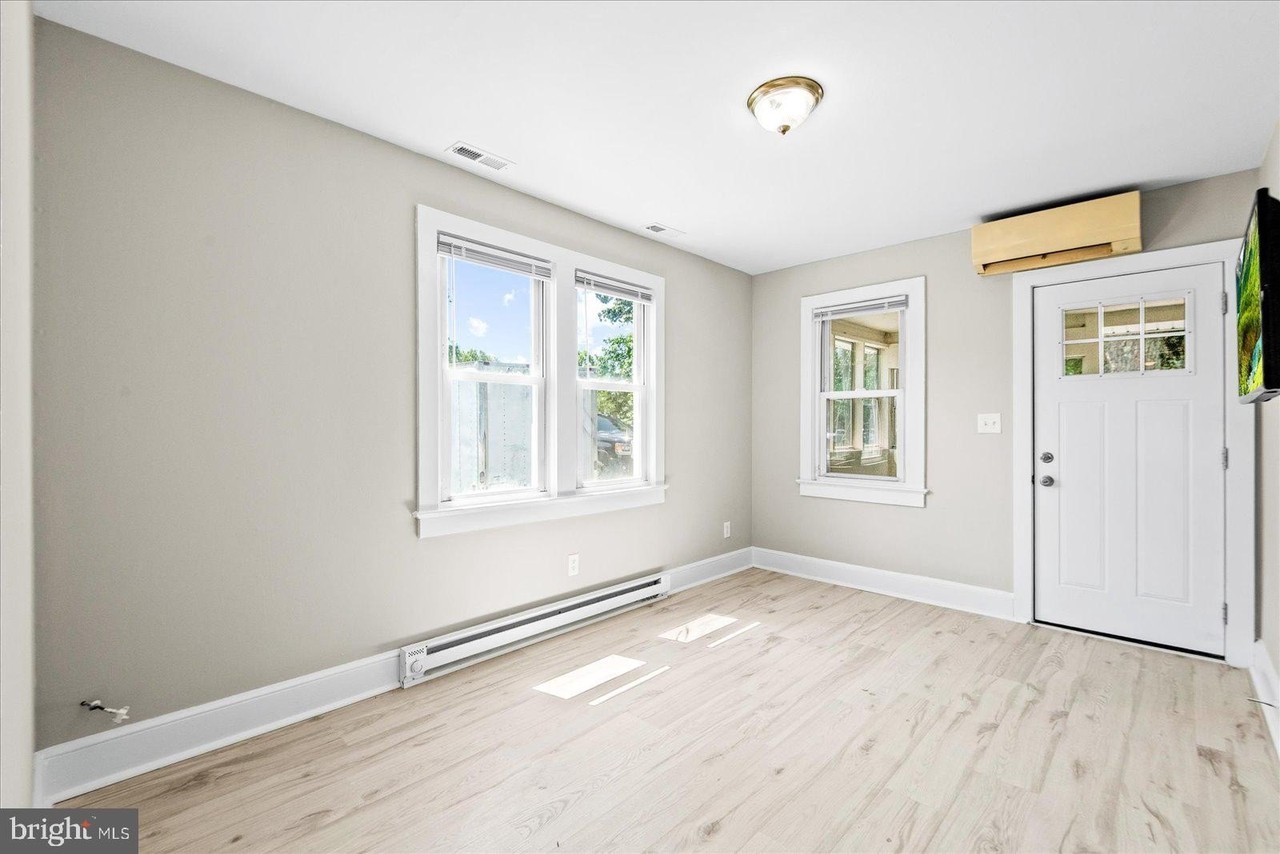 58 Longfield Rd - Photo 7 of 12