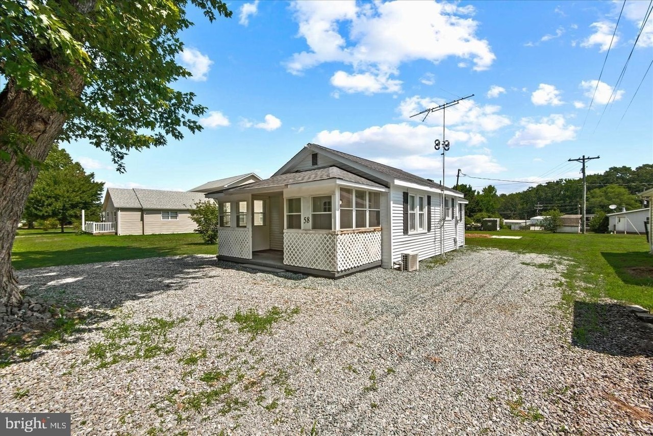 58 Longfield Rd - Photo 4 of 31