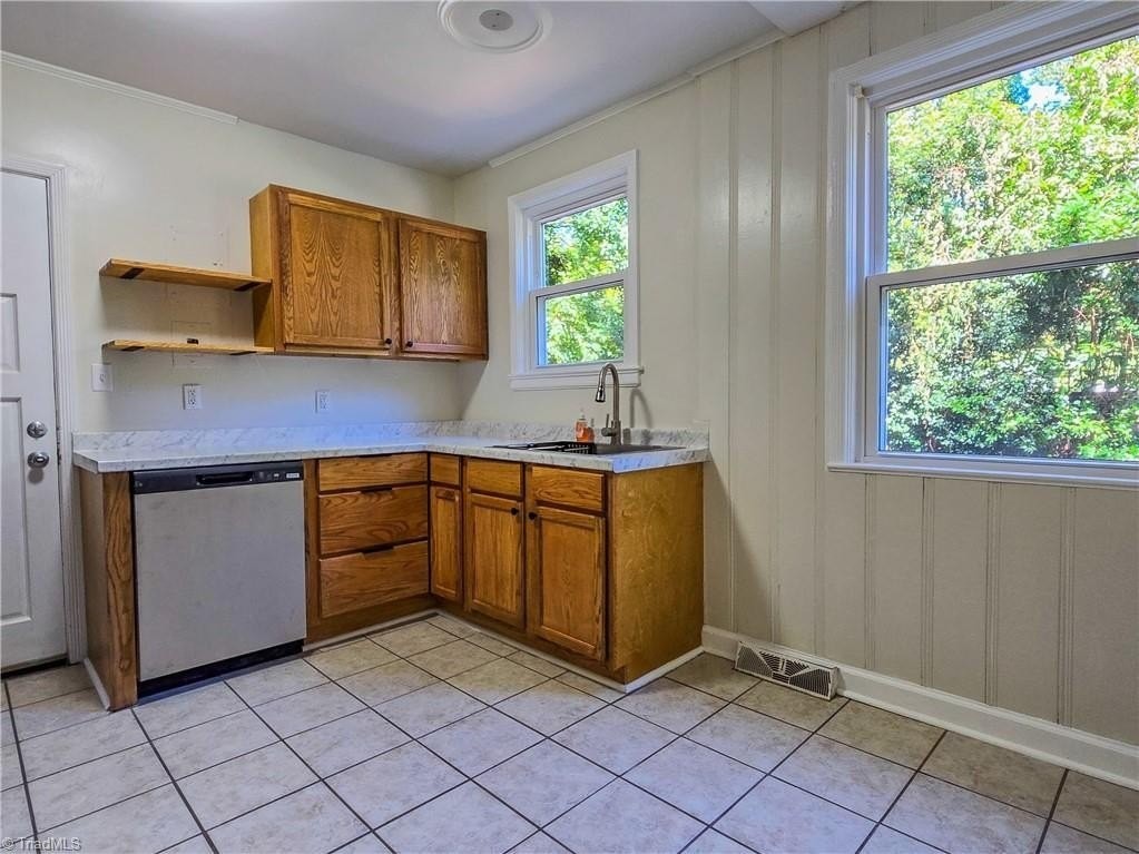 1312 Revere Rd - Photo 6 of 11