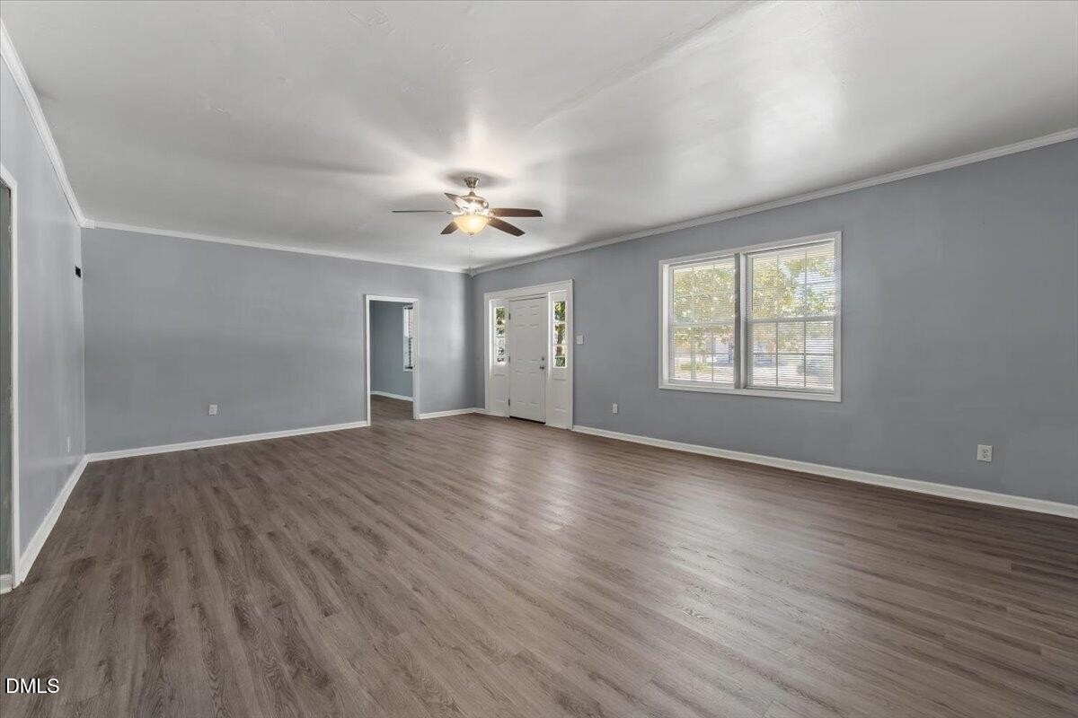 427 E Andrews Ave - Photo 4 of 26
