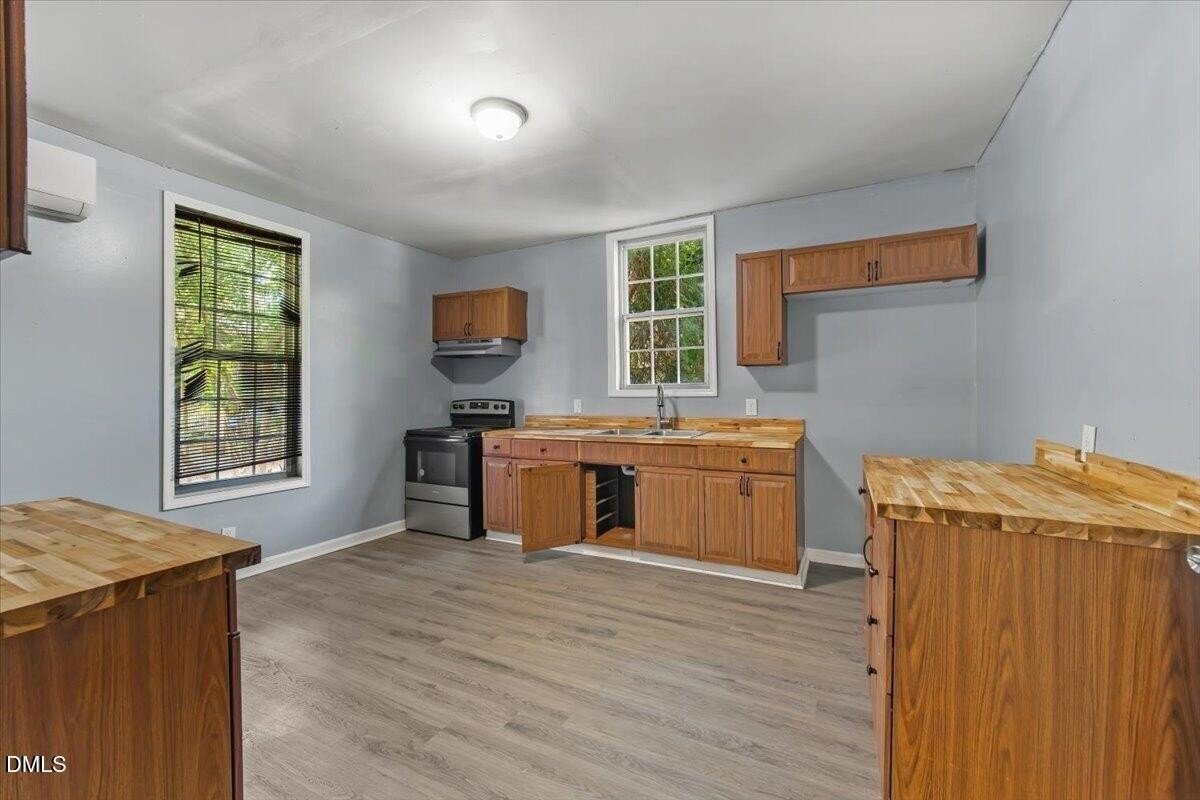 427 E Andrews Ave - Photo 5 of 26
