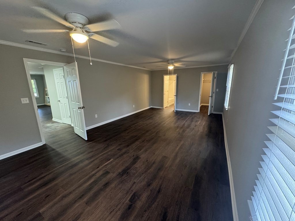 504 W Alden Ave - Photo 5 of 18