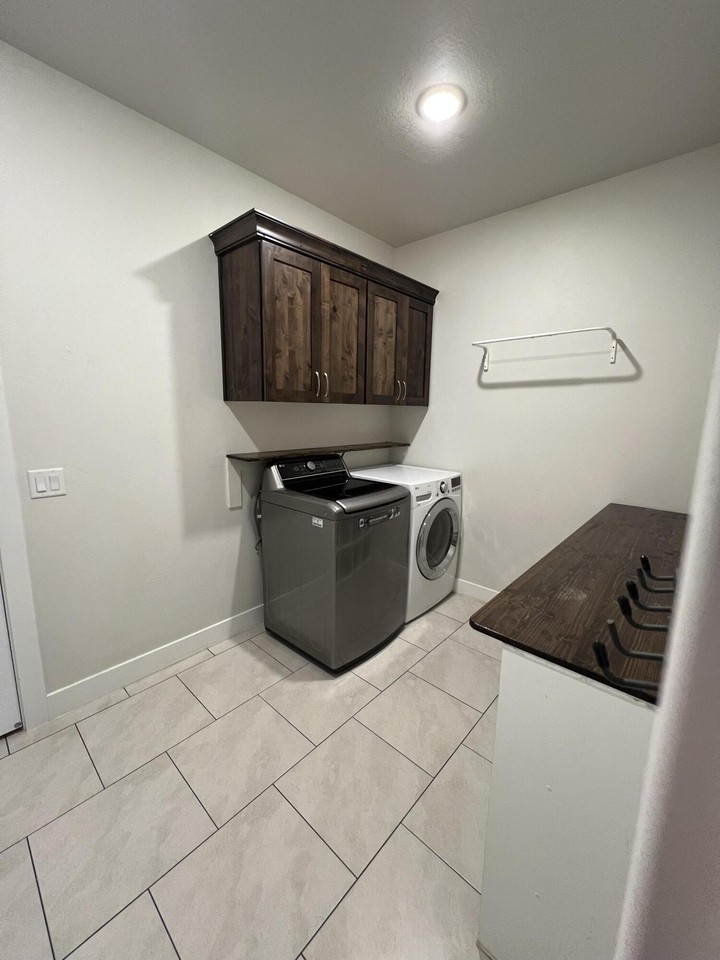202 N Sage Crest Cir - Photo 2 of 10