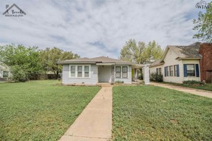 featured image of 1634 Ardath Ave #1