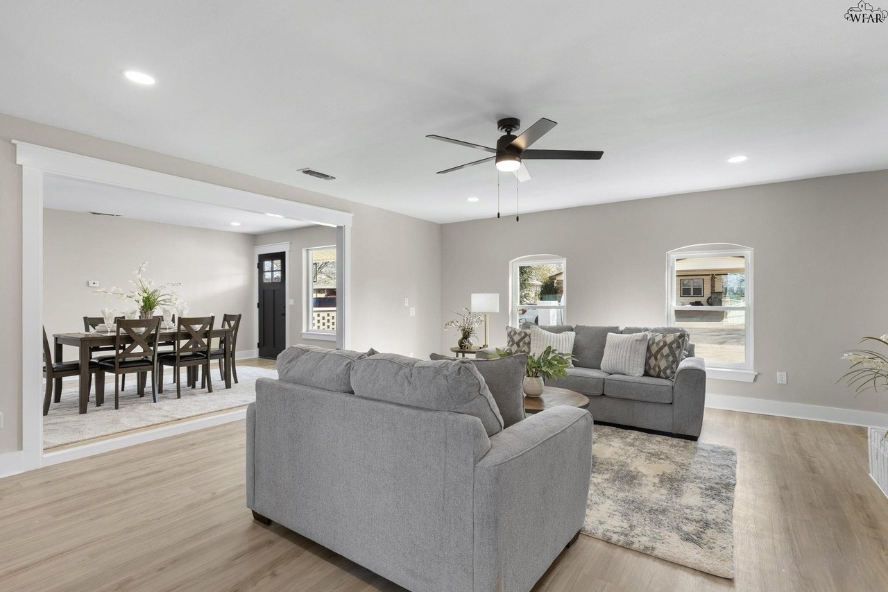 2308 Doris St - Photo 5 of 30