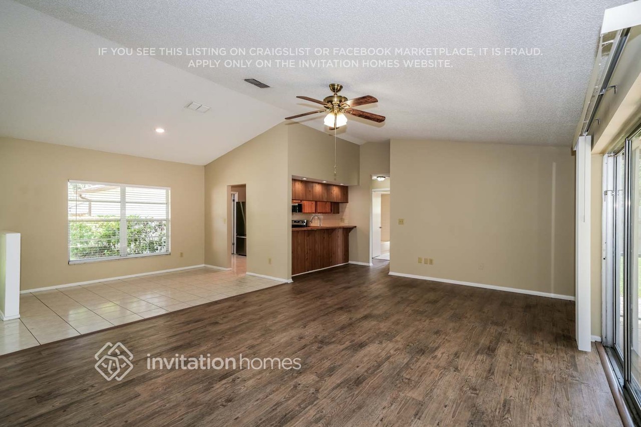 5014 Oakshire Dr - Photo 4 of 17
