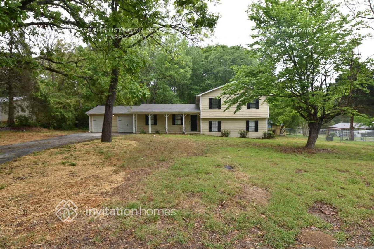 3300 Grand Central Dr - Photo 2 of 18
