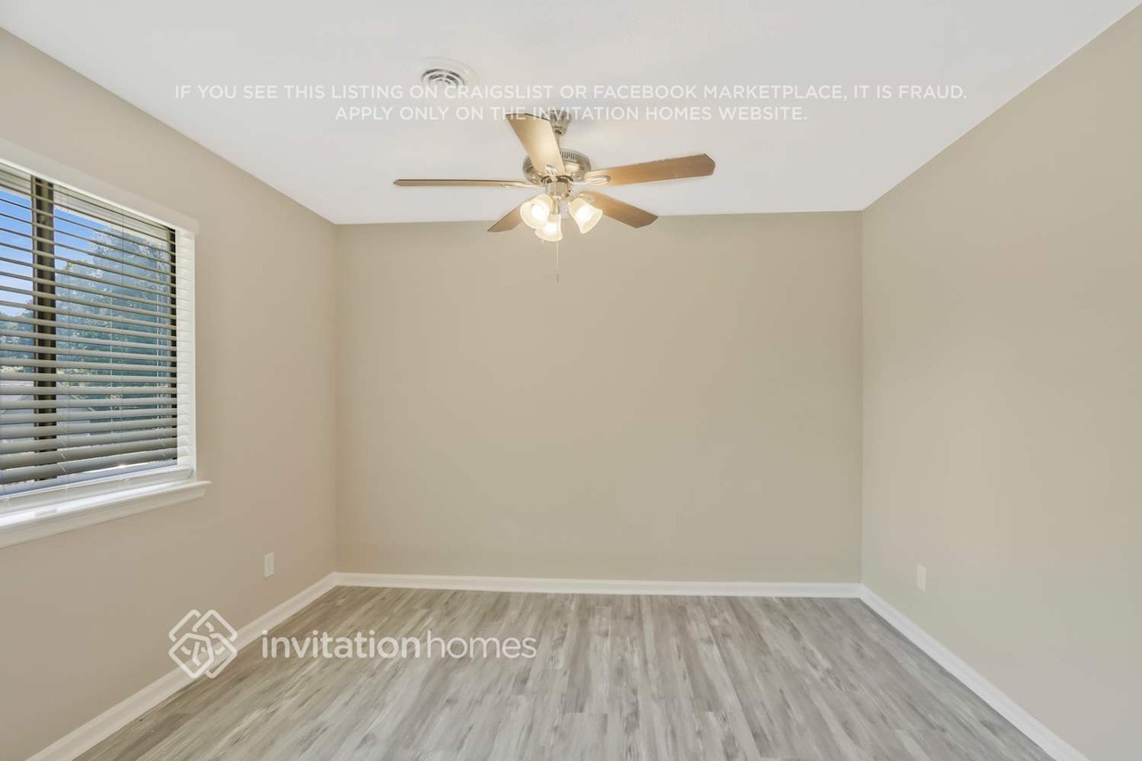 3866 Mcgill Way - Photo 4 of 26