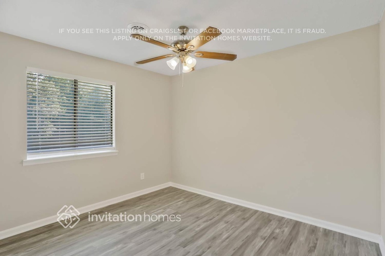 3866 Mcgill Way - Photo 5 of 26