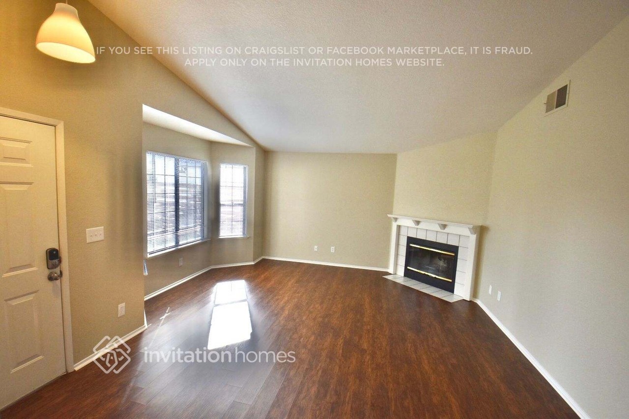 341 Hemphill Way - Photo 3 of 13