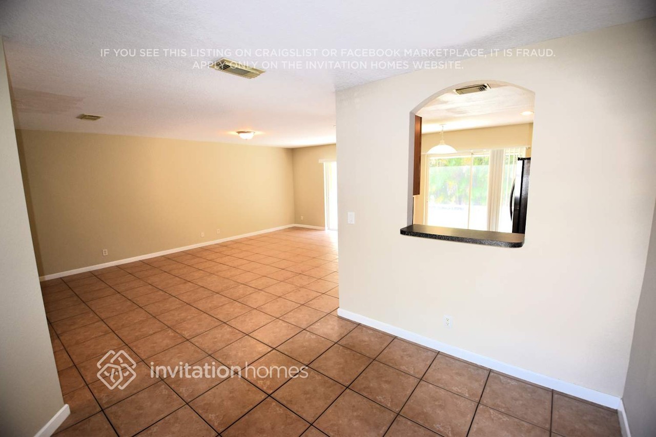 6152 Eaton St - Photo 4 of 10