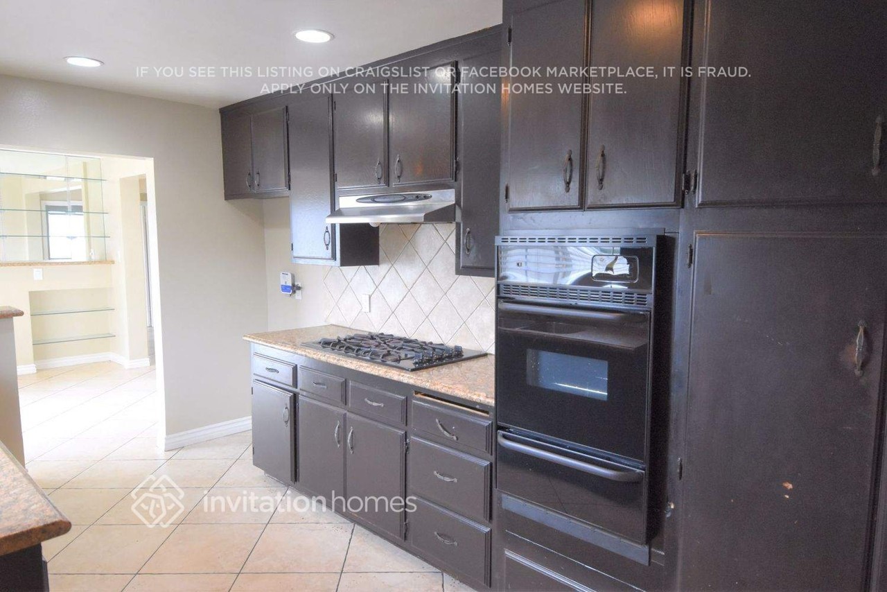 8451 Costello Ave - Photo 5 of 14