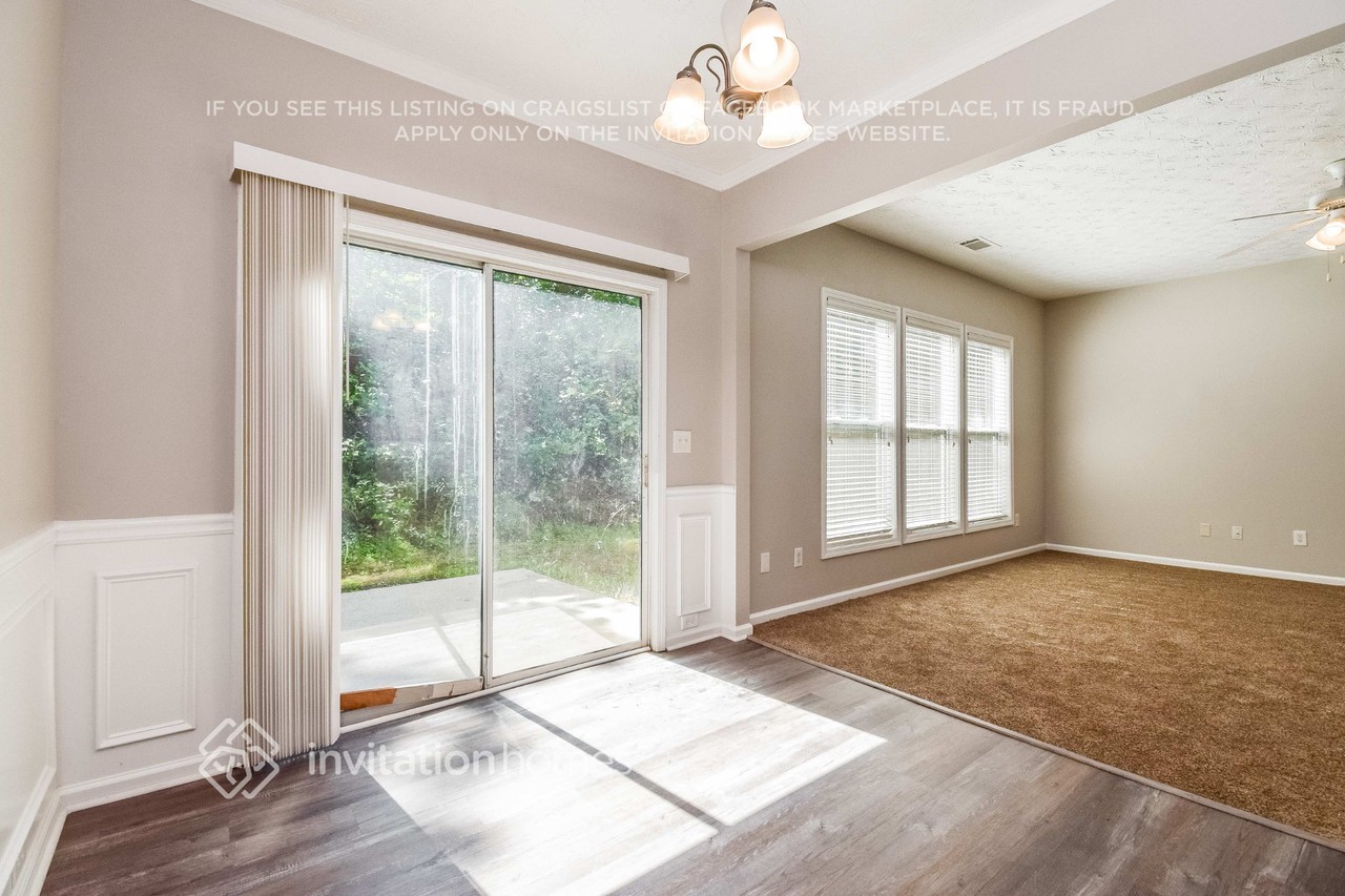4380 Annlette Dr - Photo 4 of 16