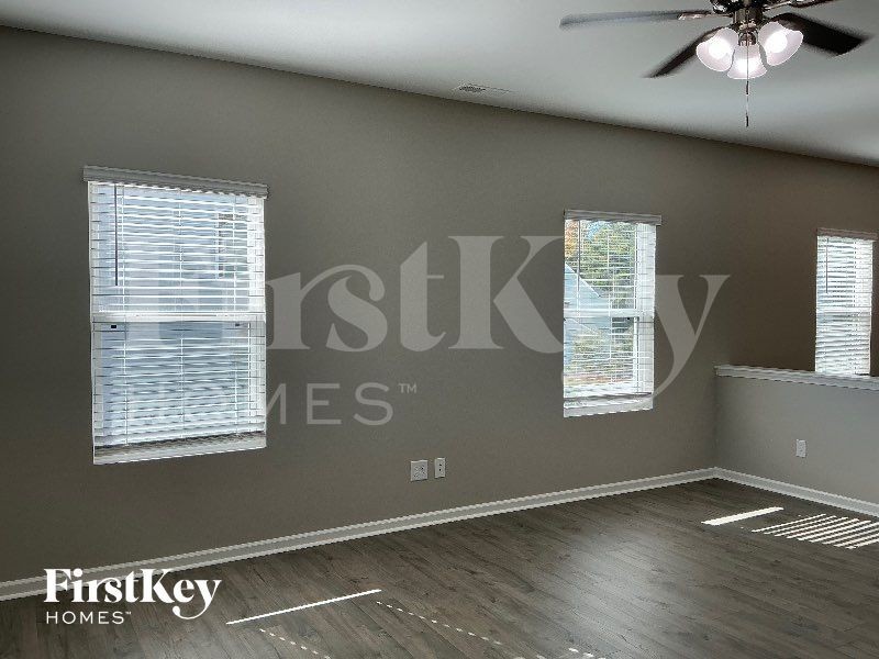 749 Scotch Meadows Loop - Photo 2 of 10
