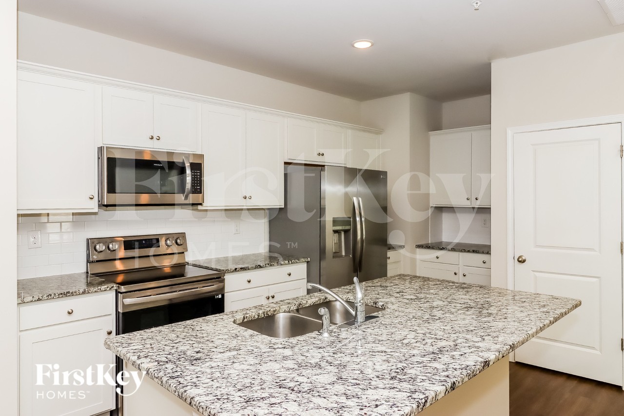 2052 Cypress Village Dr Nw - Photo 7 of 16