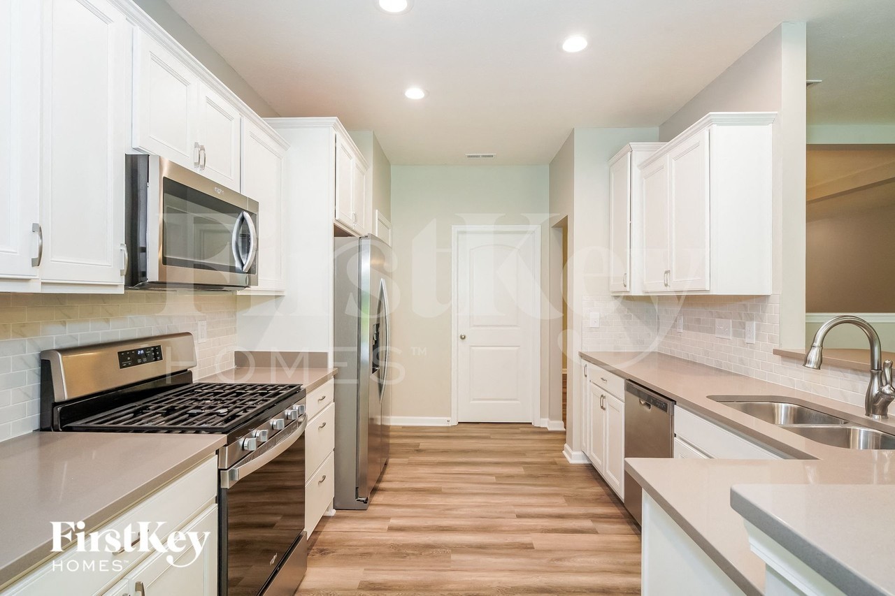 1687 Foudray Cir S - Photo 6 of 15