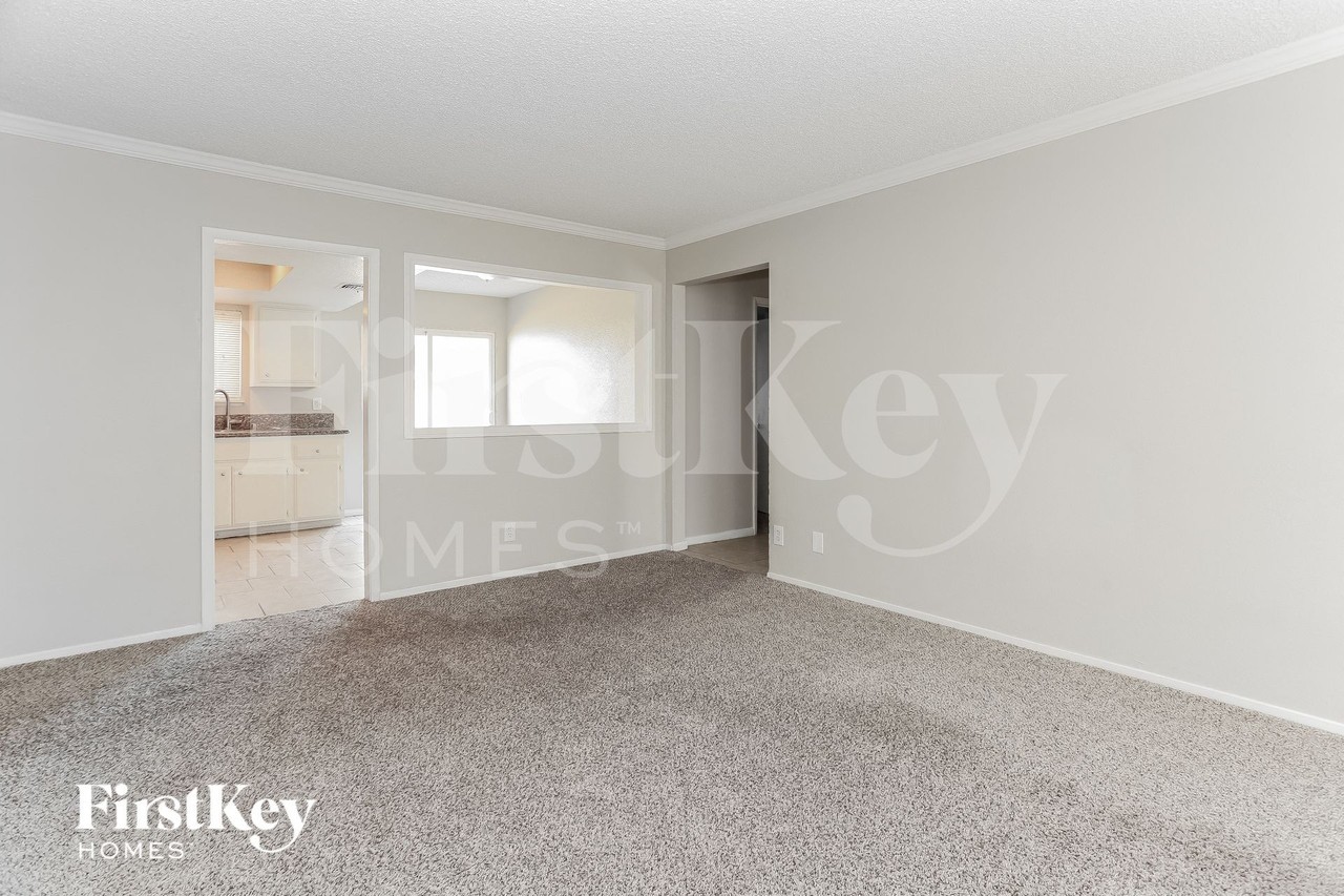 6312 Santa Cruz Ave - Photo 2 of 15