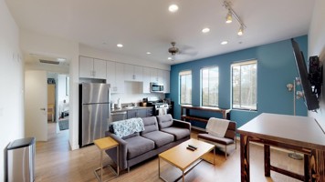 featured image of 1340 Taft St