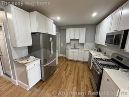 featured image of 13 Spring St #1