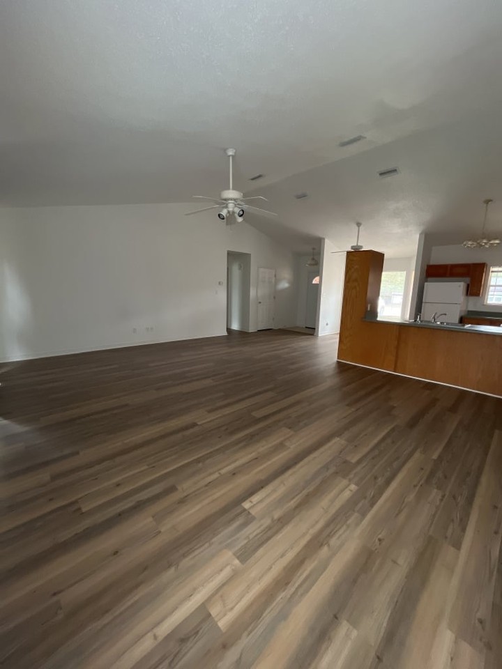 4621 Bobolink Way - Photo 4 of 19