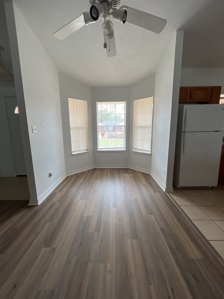 4621 Bobolink Way - Photo 5 of 19