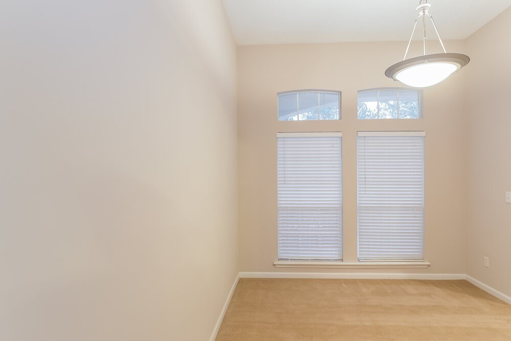 889 Lord Nelson Blvd - Photo 2 of 18