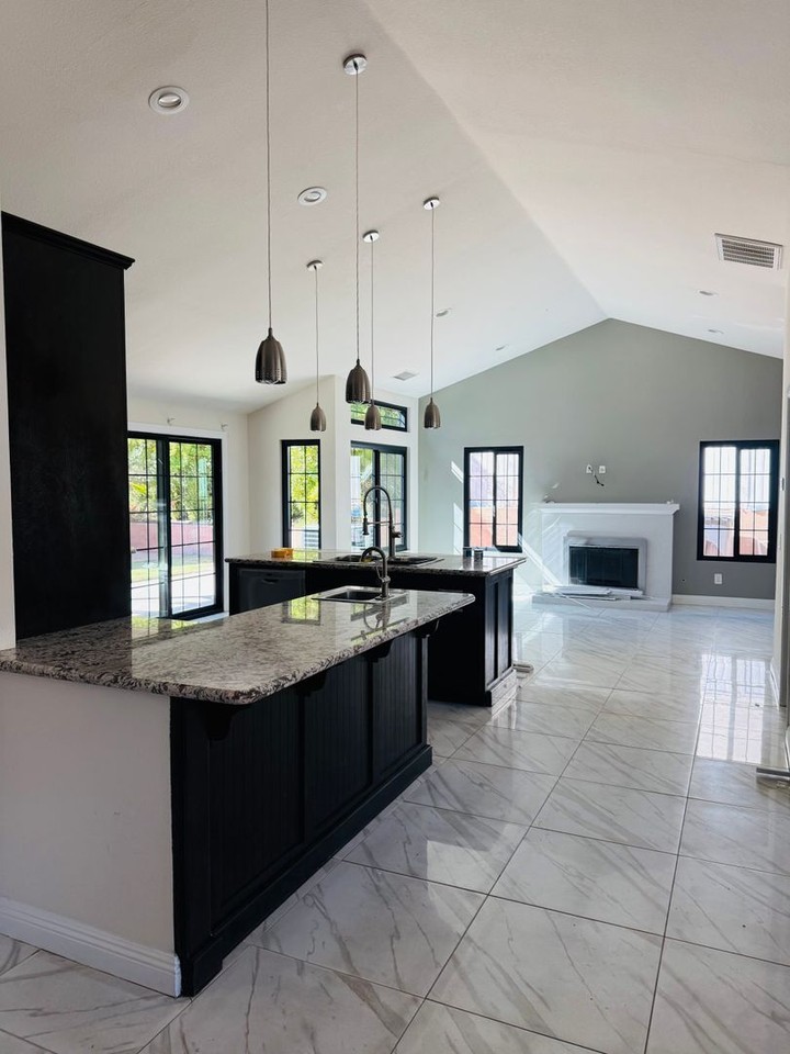 10485 Morning Ridge Dr - Photo 2 of 18