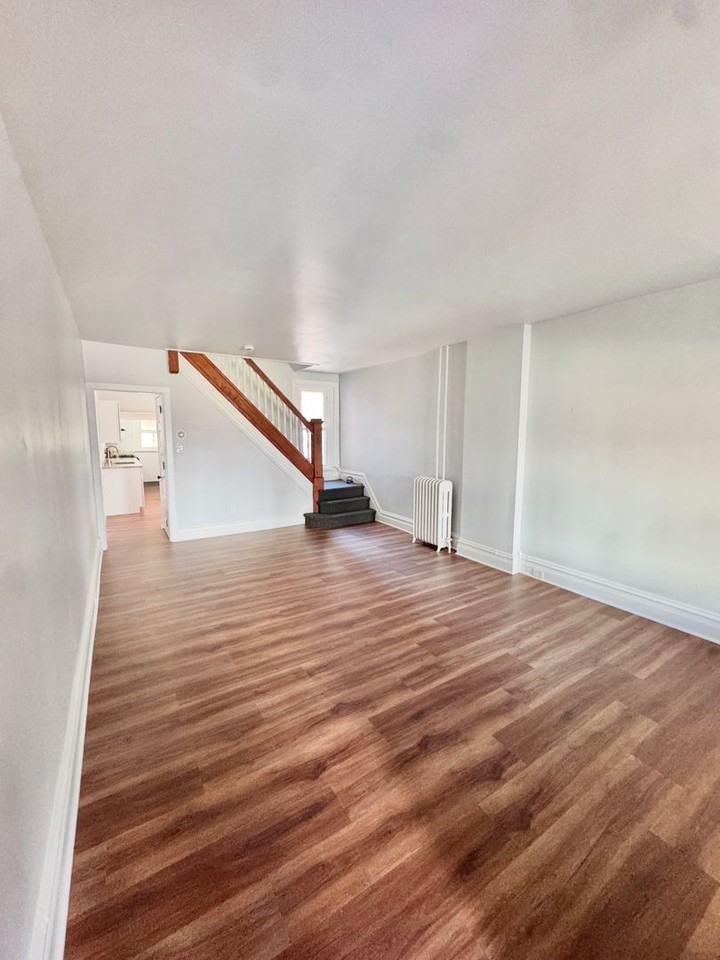 1024 W Green St - Photo 4 of 23