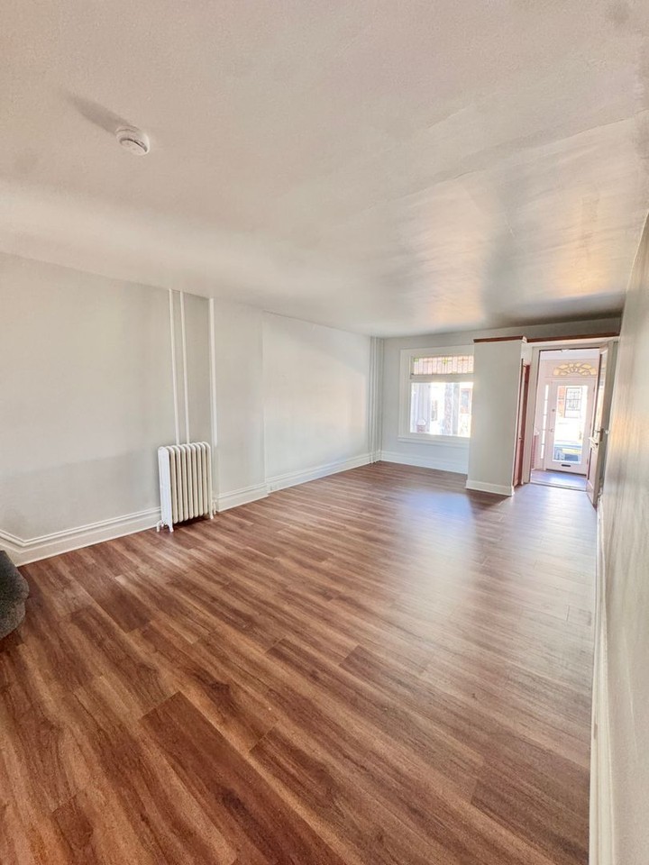 1024 W Green St - Photo 6 of 23