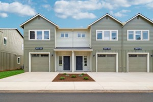 featured image of 4901 Portland Rd Ne