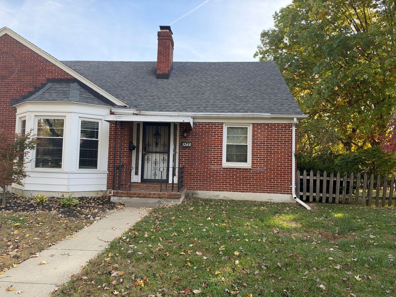 1240 Delaine Ave - Photo 2 of 15
