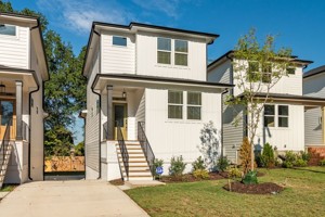 featured image of 620A Colfax St