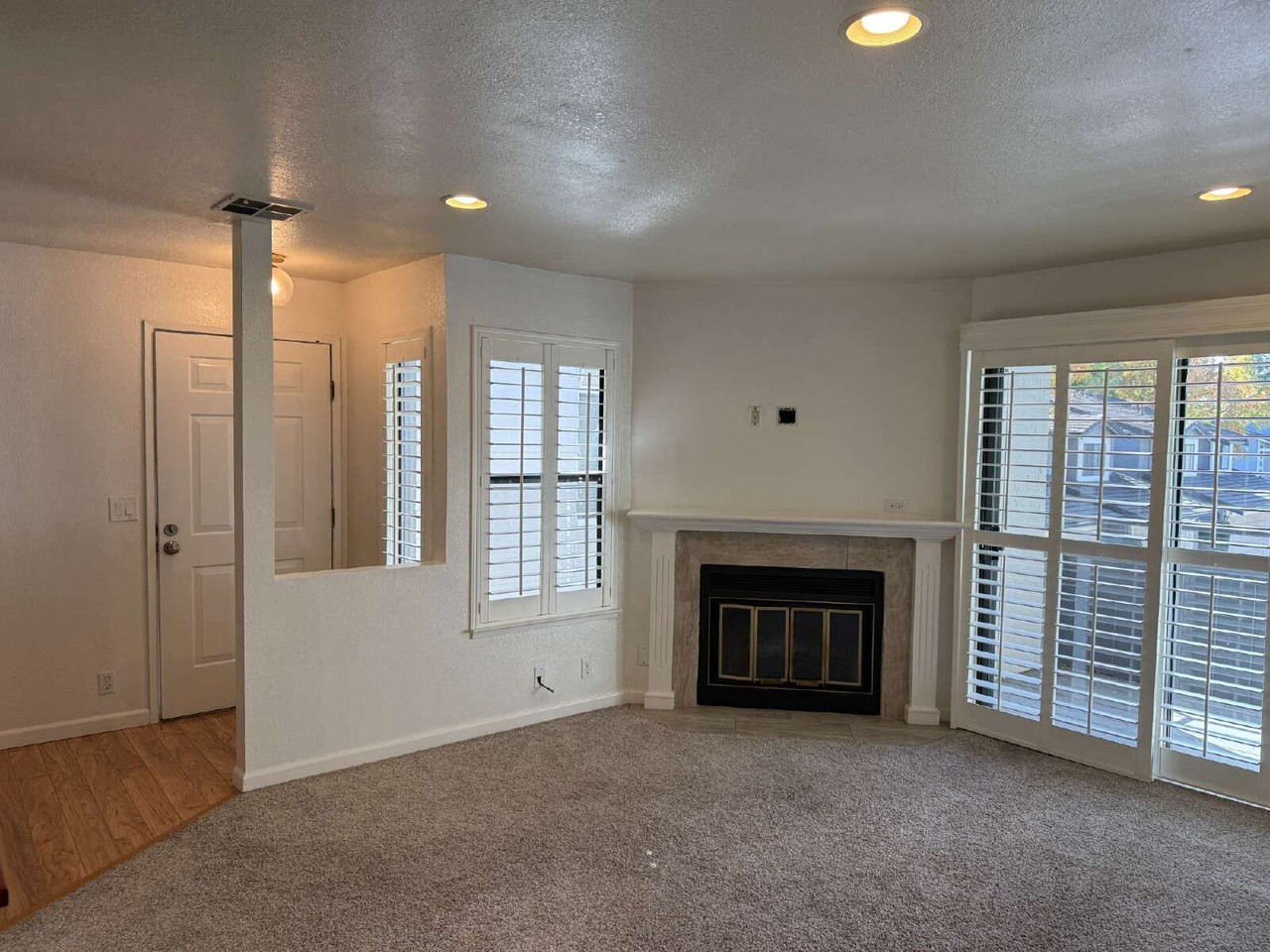 4523 Waterville Dr - Photo 2 of 10