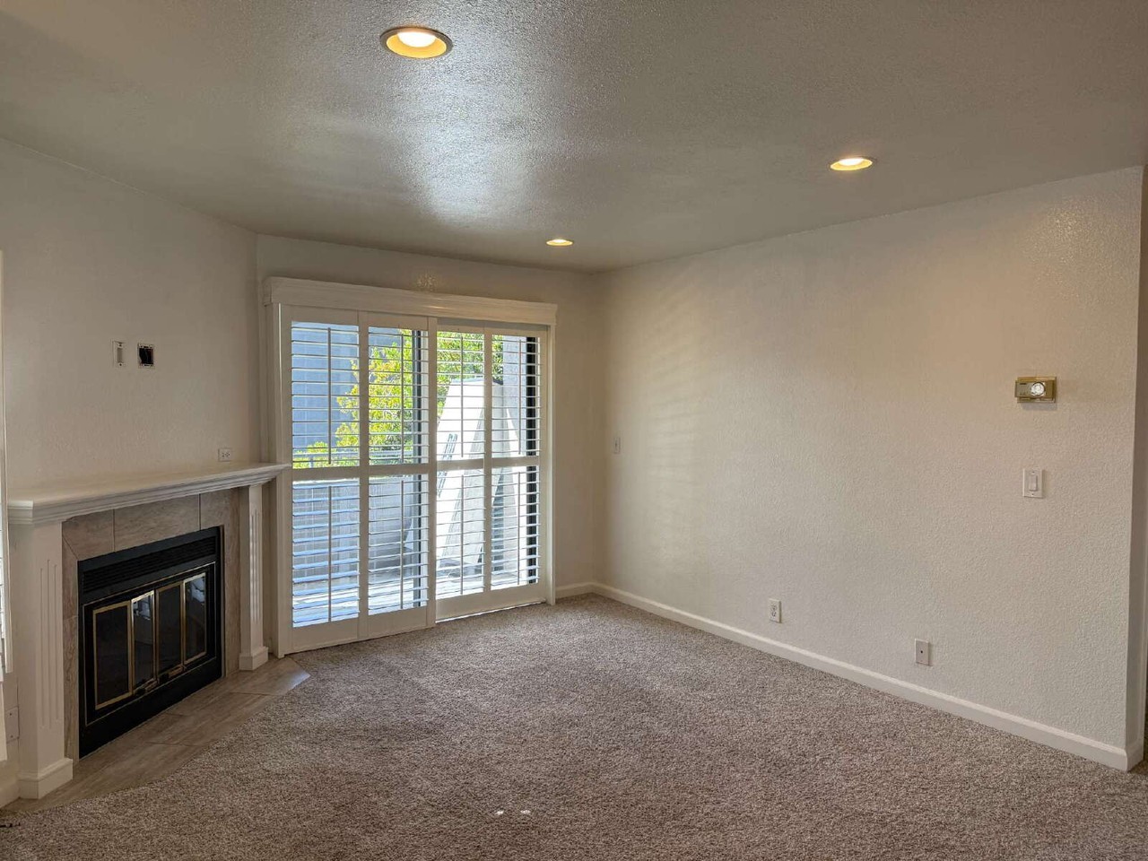 4523 Waterville Dr - Photo 3 of 10