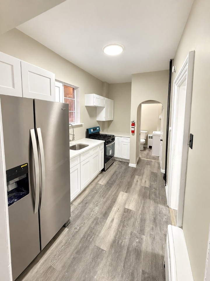 523 Cherokee St #1 - Photo 6 of 15