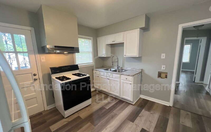 1254 Will Scarlet Rd - Photo 3 of 12