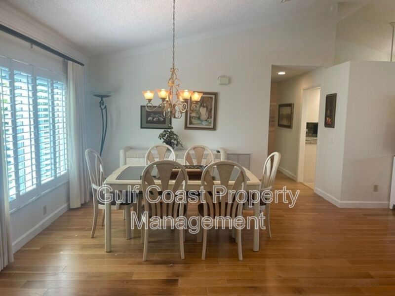 4859 Greencroft Rd - Photo 4 of 30