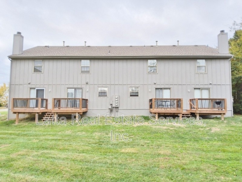 2120 Highridge Dr #D - Photo 2 of 13