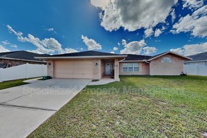 featured image of 1423 La Casita St