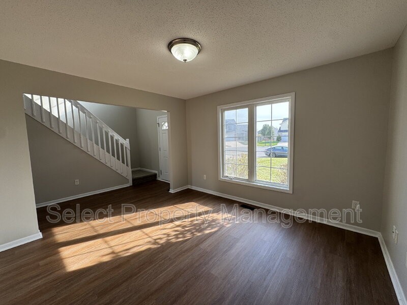 14922 Bristlecone Ct - Photo 4 of 28