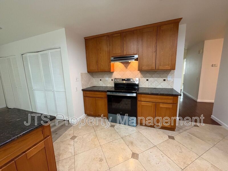 5334 Terrace Oak Cir - Photo 5 of 11