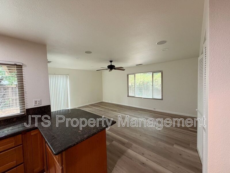 5334 Terrace Oak Cir - Photo 6 of 11