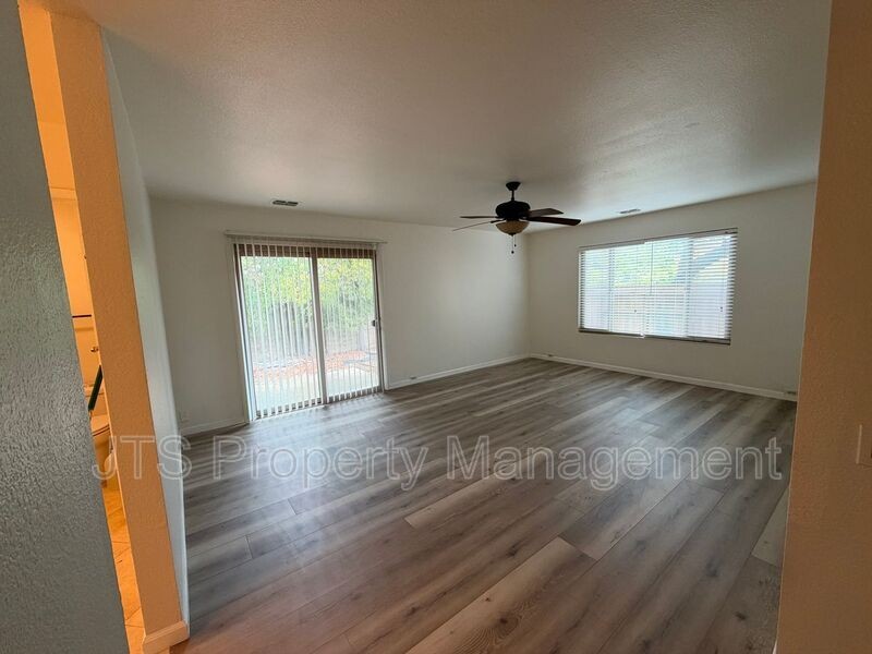 5334 Terrace Oak Cir - Photo 7 of 11