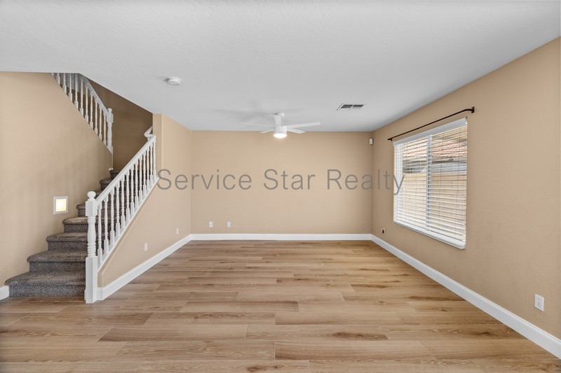 15257 W Monroe St - Photo 6 of 30