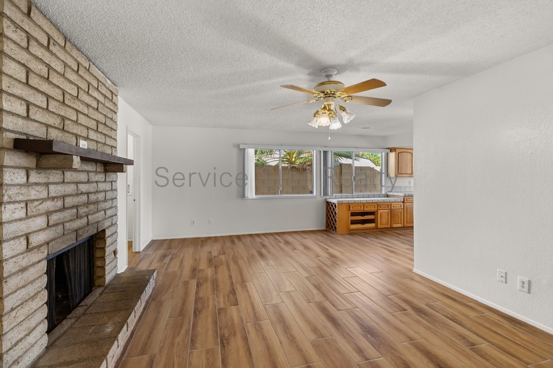 4123 W Hearn Rd - Photo 6 of 25