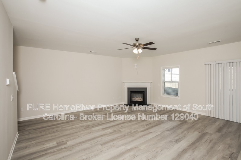 509 Mitscher Way - Photo 3 of 19