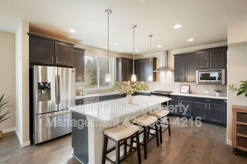 4764 244th Ct Se - Photo 2 of 22