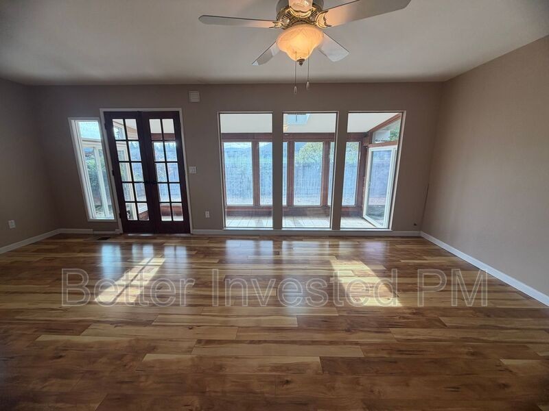 611 Tokay Ave - Photo 4 of 42